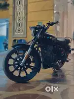 CLASSIC 350 STEALTH BLACK 2023
