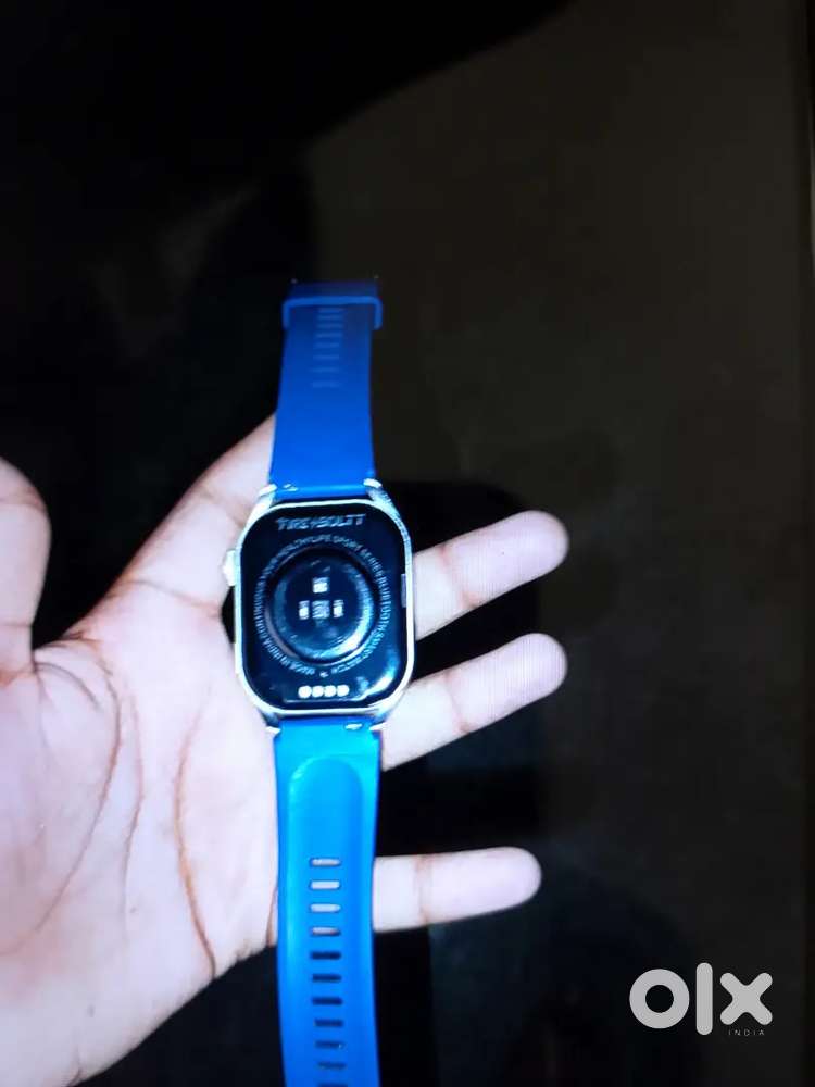 fire boultt premium amoled display smart watch