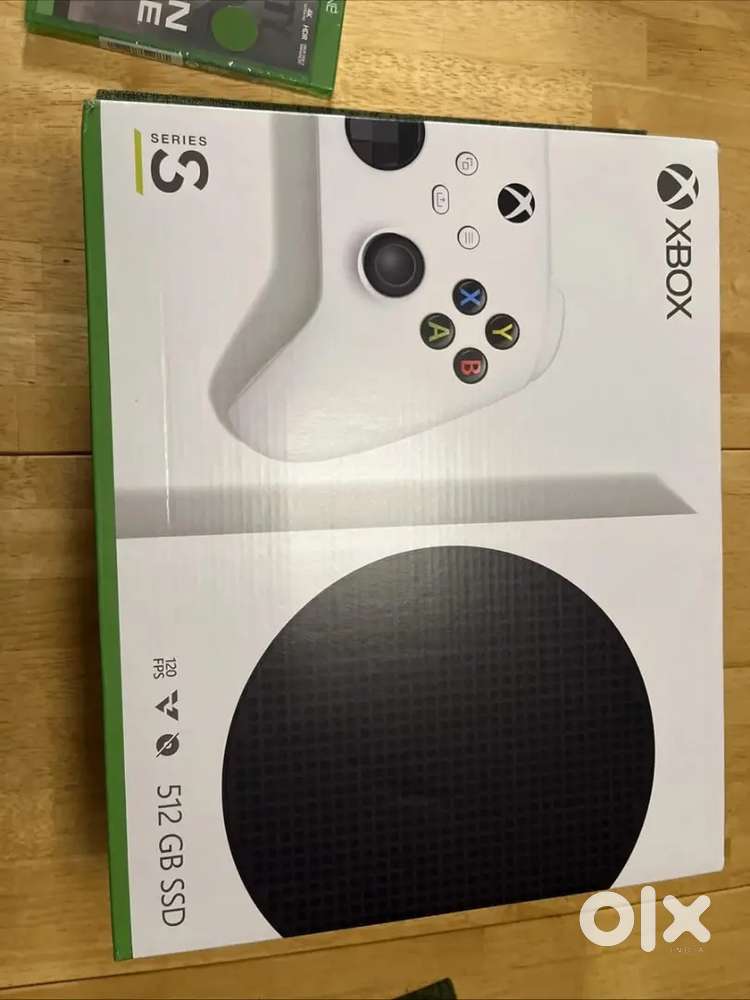 Microsoft Xbox Series S 512GB Video Game Console - White WITH GAME