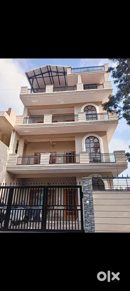 Building for sale Old Mussoorie Road