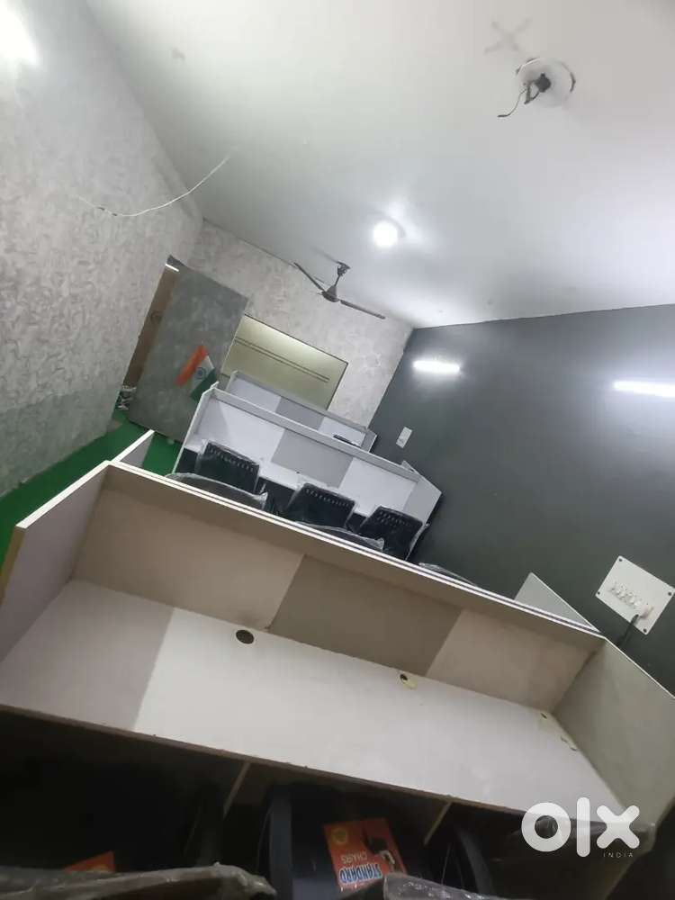 34 seating 2 cabin 40 rent