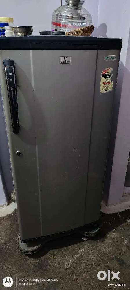 Videocon 190L Single‑Door Fridge – EcoCool, Working, Stand Included