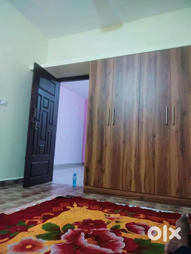 2bhk house for rent with wardrobe and fans