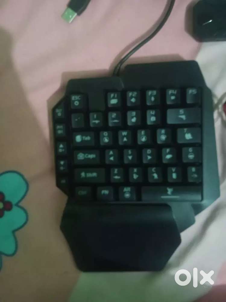 Gaming keyboard with mouse