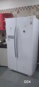 2022 Model LG Fridge in Good Condition