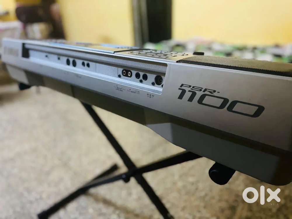 Yamaha psr 1100
