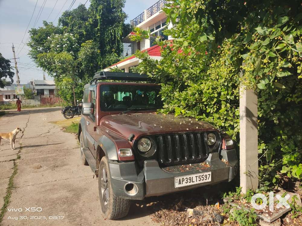 Mahindra thar petrol Automatic transmission 4*4 copper colour
