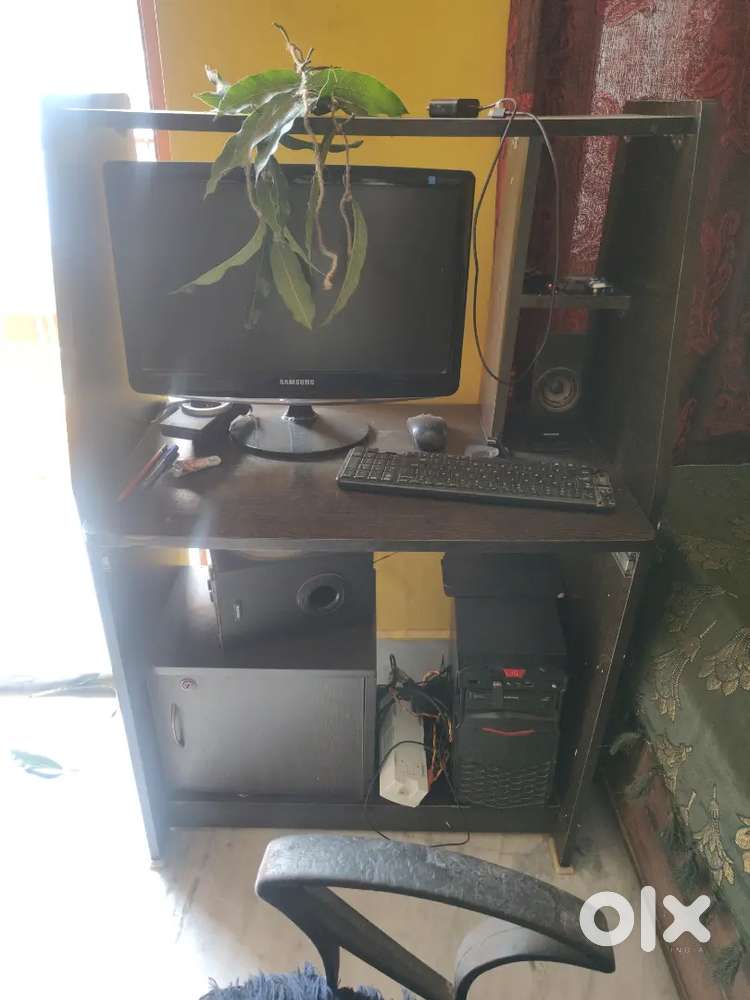 Table with computer