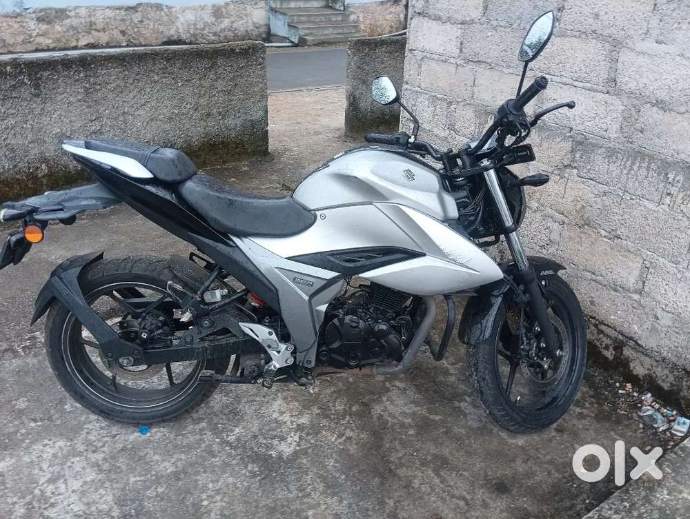 Suzuki Gixxer 150cc