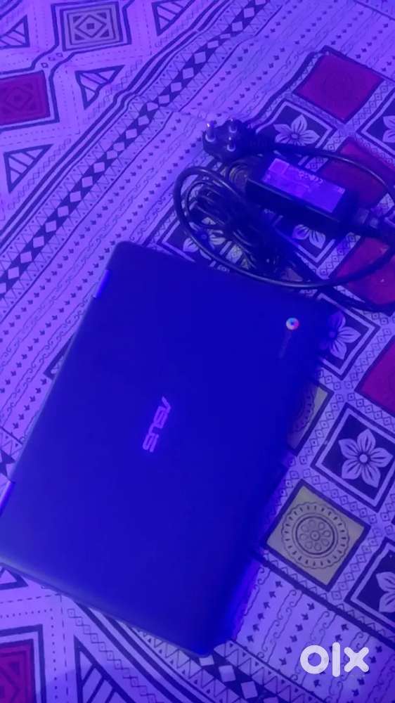 Chrome book beast condition and charger and dil dox all okay