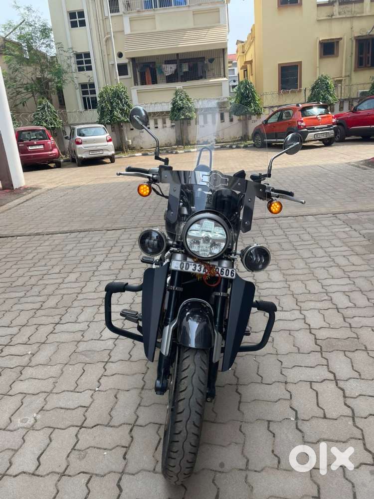 Almost new super meteor 650 with 1 lakh plus worth of access