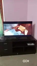 Hisense Android TV with it's TV stand