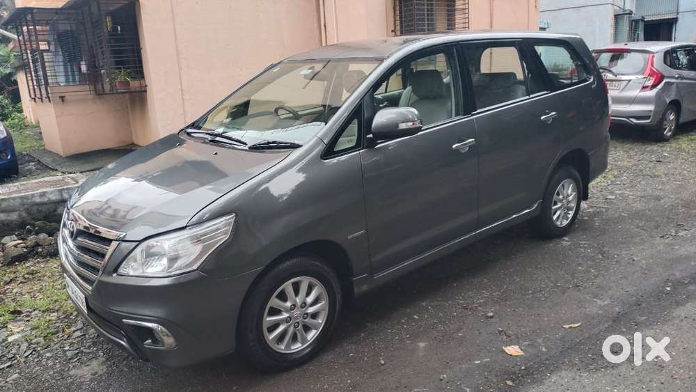 Toyota Innova 2.5 V 8 STR, 2014, Diesel