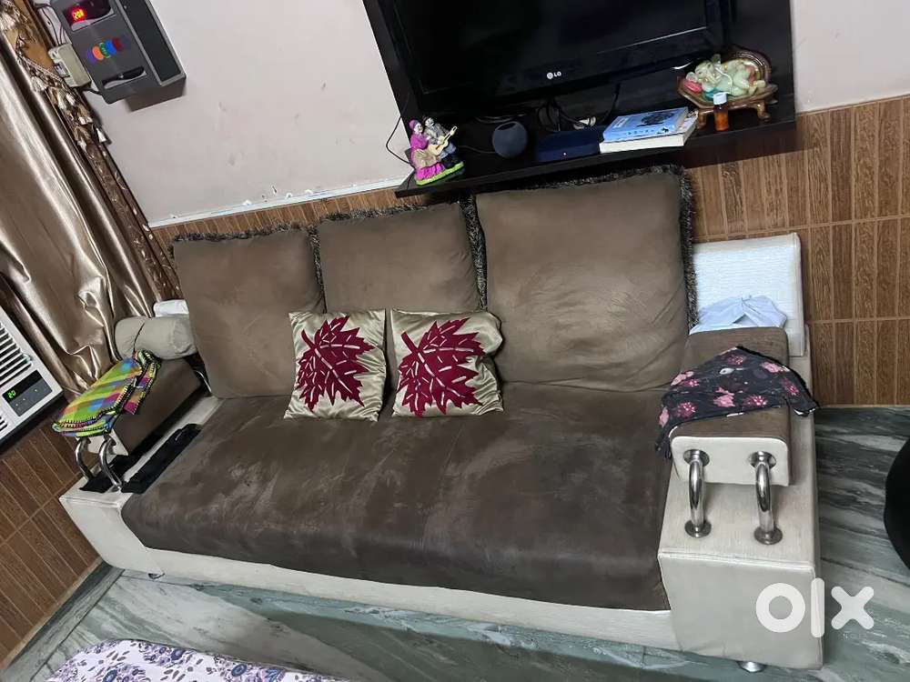 3 seater baige color sofa