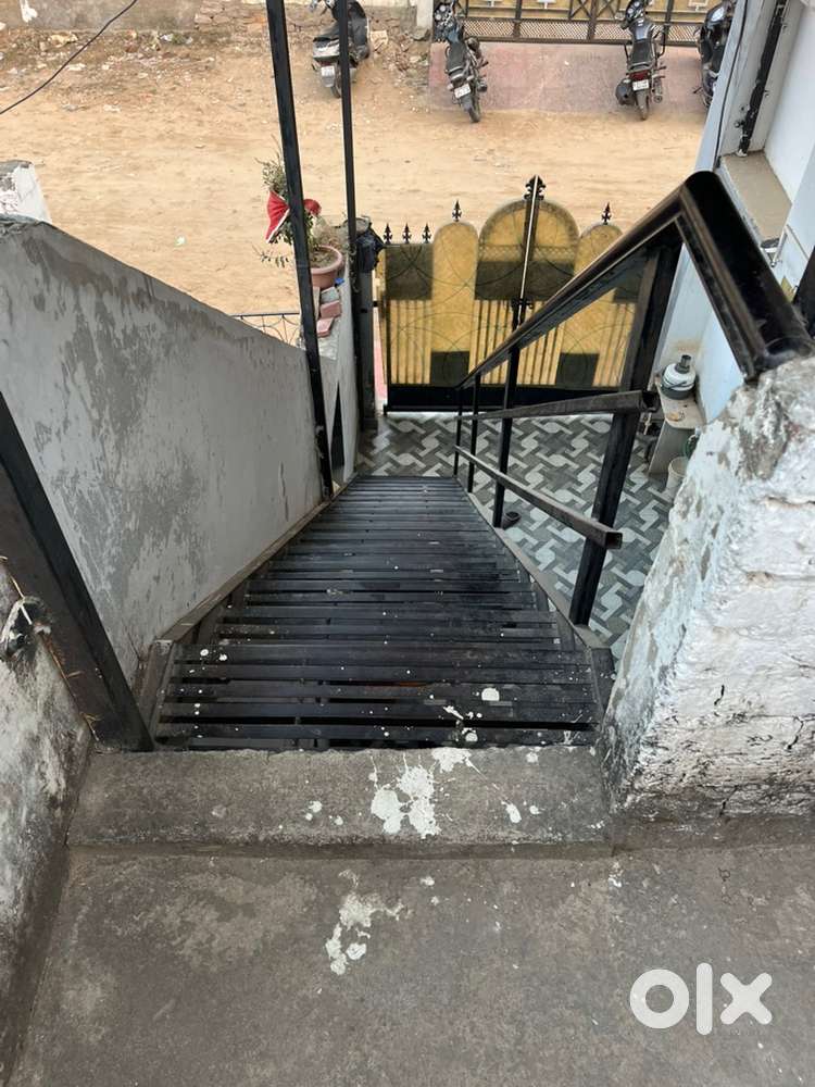 Room rent only for girls and couple