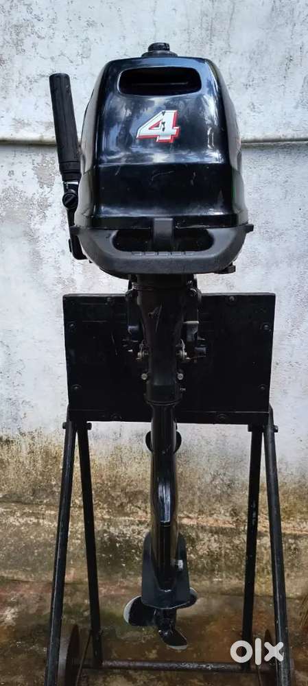 Used Suzuki 4 hp outboard Boat engine