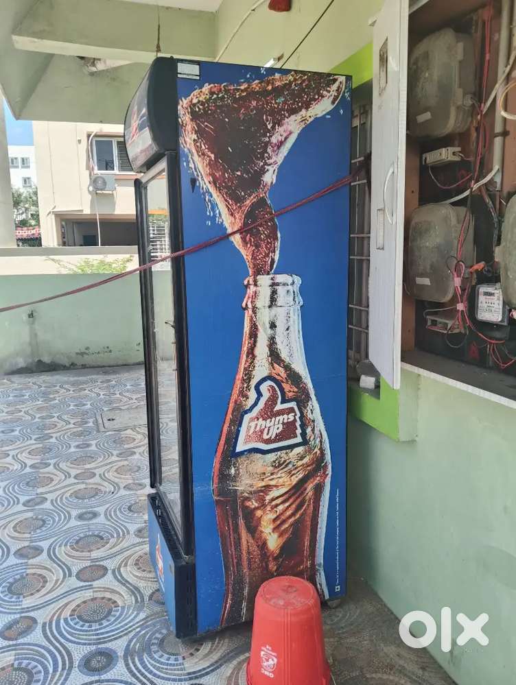 Comercial fridge