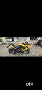 Pulsar bajaj Rs 200