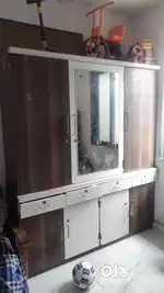 Shokes and wardrobes