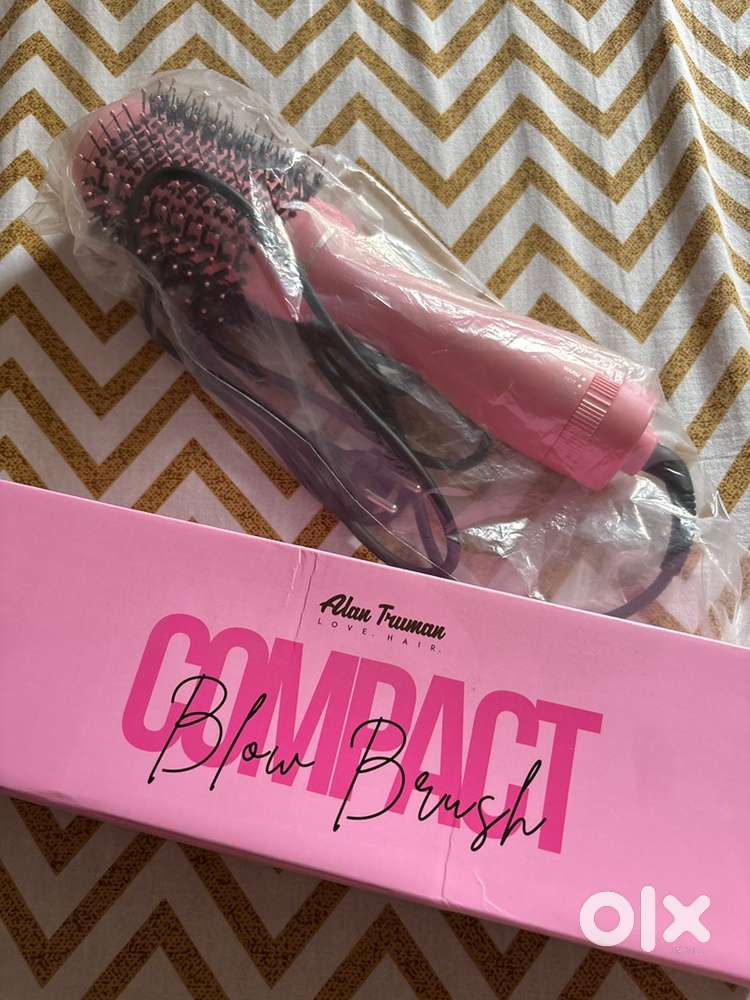 Blow Dry Hair Brush - Alan Truman