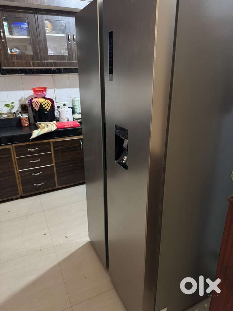 560l Midea newly bought side by side invertor technology fridge sale