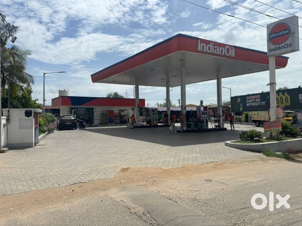 Pump boy or cashiers