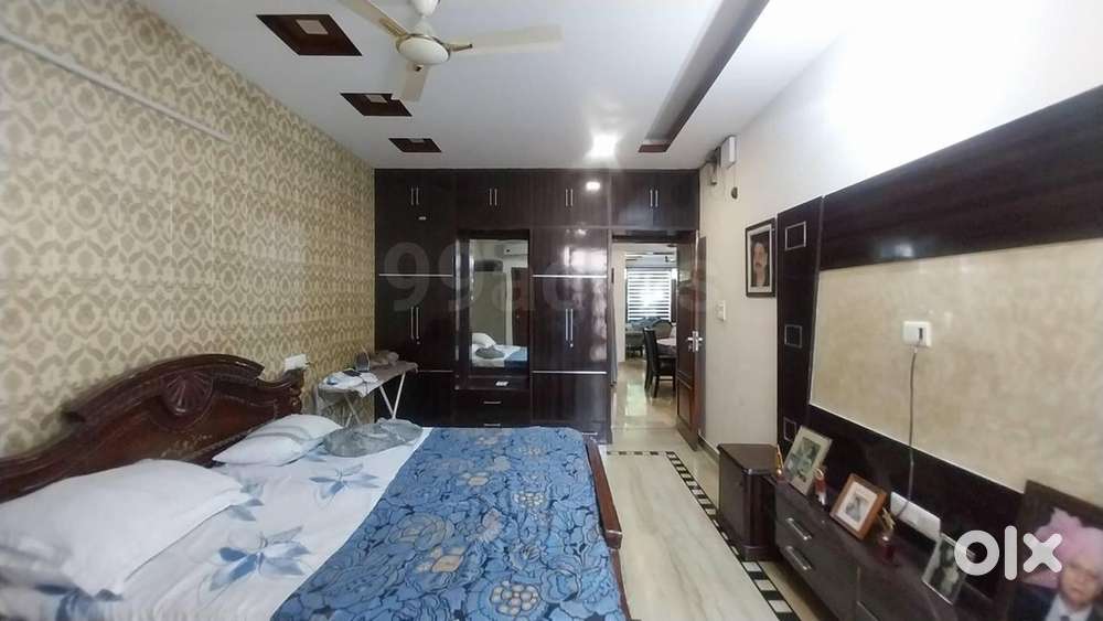 10 marla facing park 70% covered in sector -34 chabndigarh