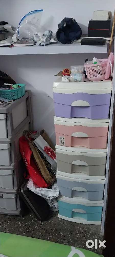 House hold items and plants for sale