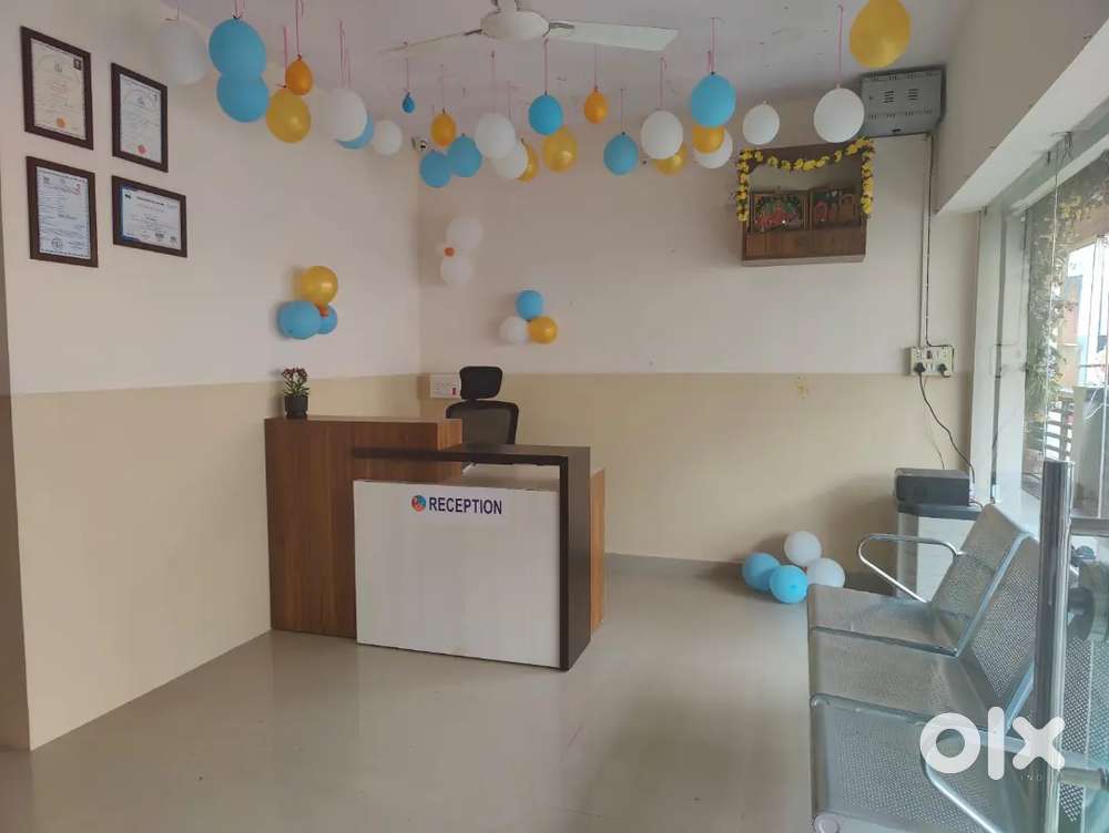 Clinic Receptionist and doctors help