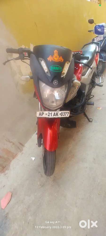 Yamaha Yamaha SZ R yes change ok