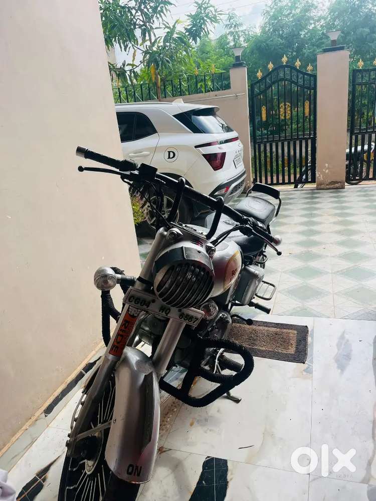 Royal Enfield bullet classic 350