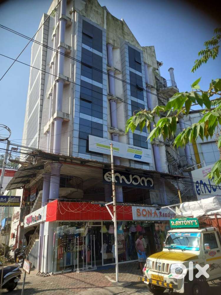 COMMERCIAL COMPLEX FOR RENT