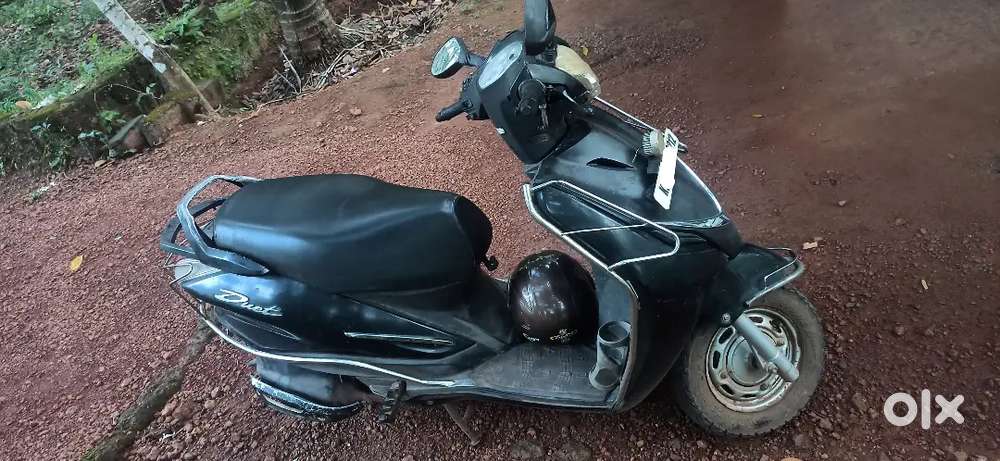 Hero duet scooty