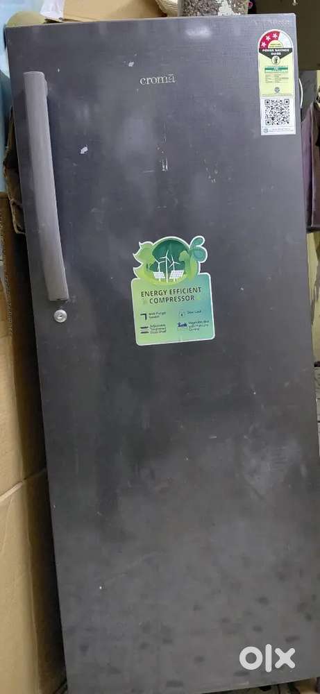 Croma Refrigerator 215 liter