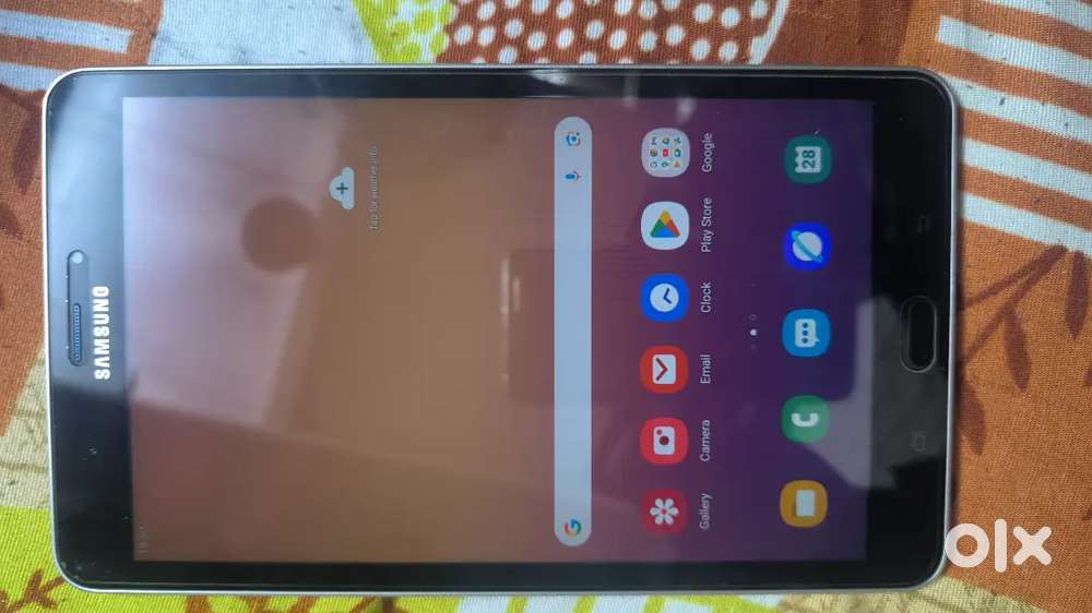 Sumsung Tab A full good condition ideal for child study