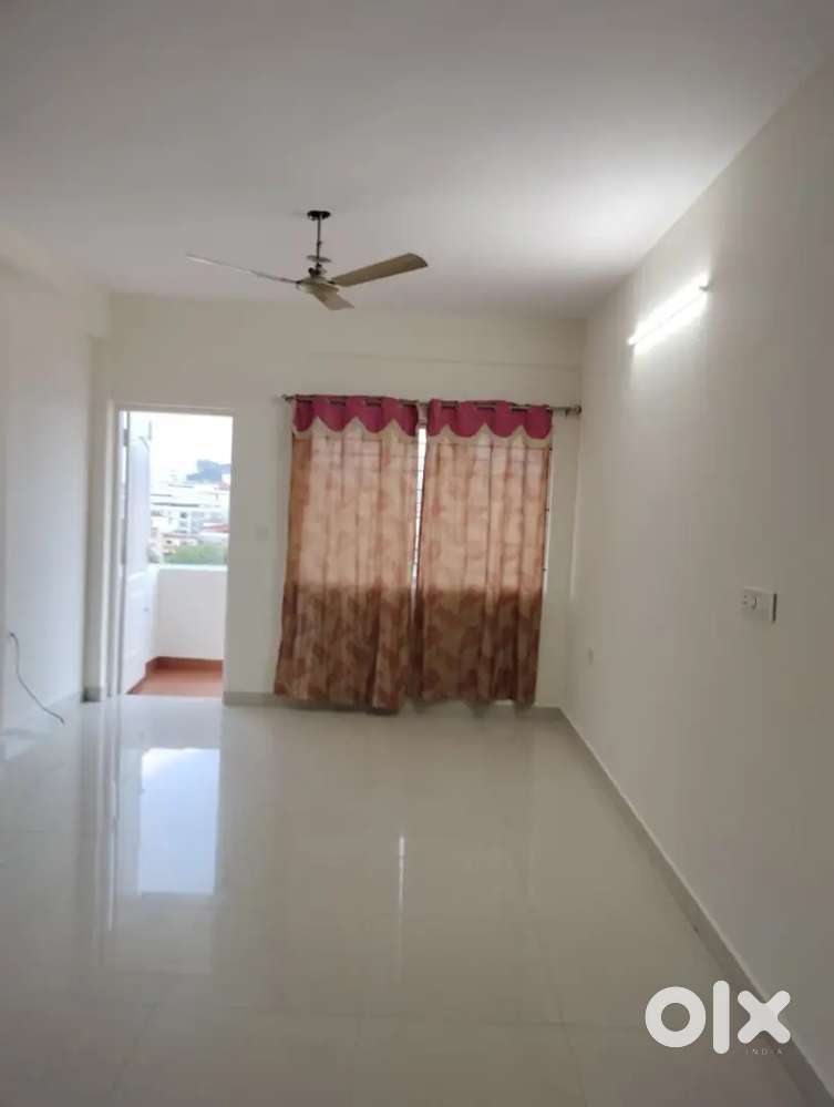 3 bhk semi furnished higher floor flat in Ballalbag
