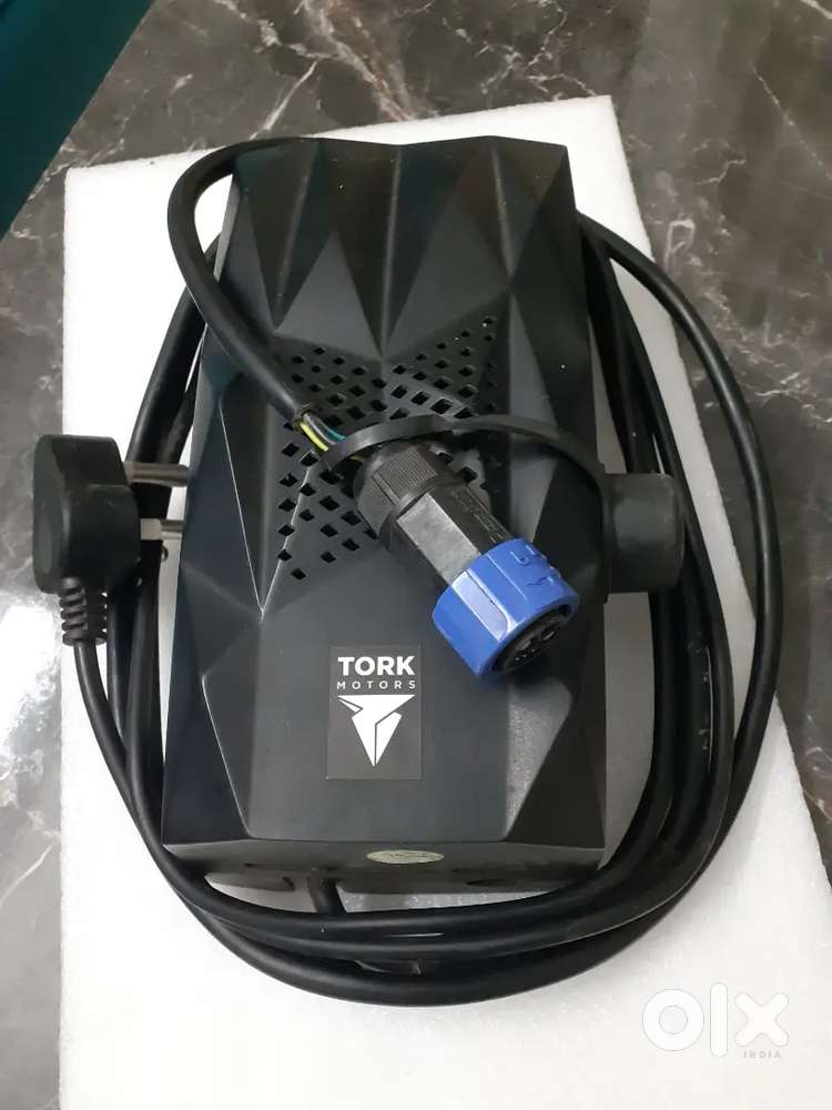 Tork Kratos R/OLA charger