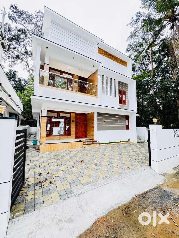 4cent 3bhk Pravachambalam malayam Tvm