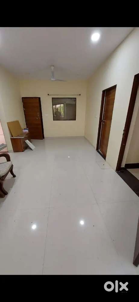 Spacious 2bhk House with Double Bed complement