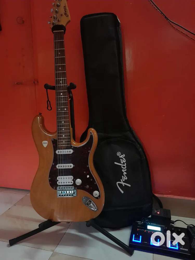 BOSS GT1 -Hertz electric guitar-AMP