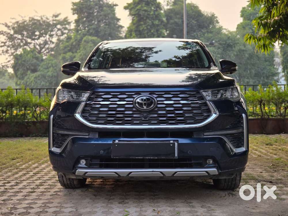 Toyota Innova Hycross 2.0 ZX (O) Hybrid 7 STR, 2023, Electric