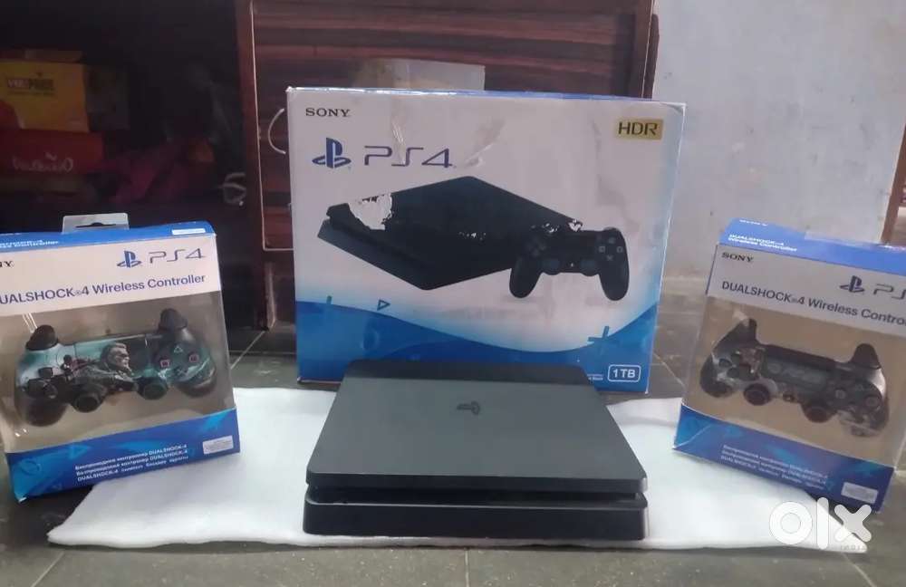 PS4 Slim 1 TB With 20 Game's...
