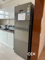 Beand New 2 door Bosch 368L fridge for immediate sale
