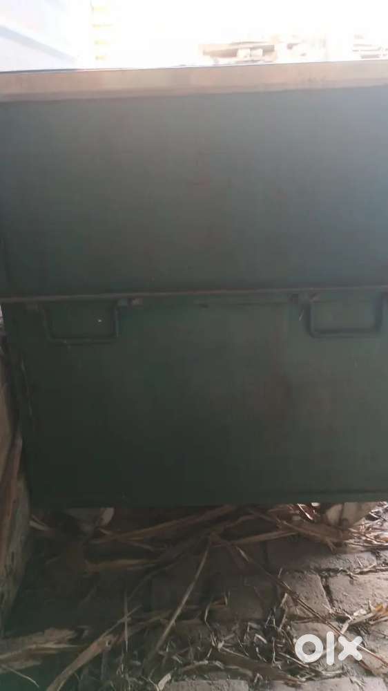 Fridge /rack/sink / tandoor sell ka liya ha