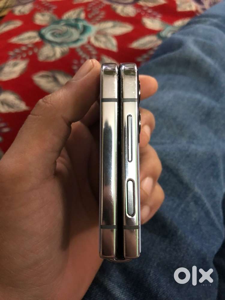 Flip 4 256 gb with bill box