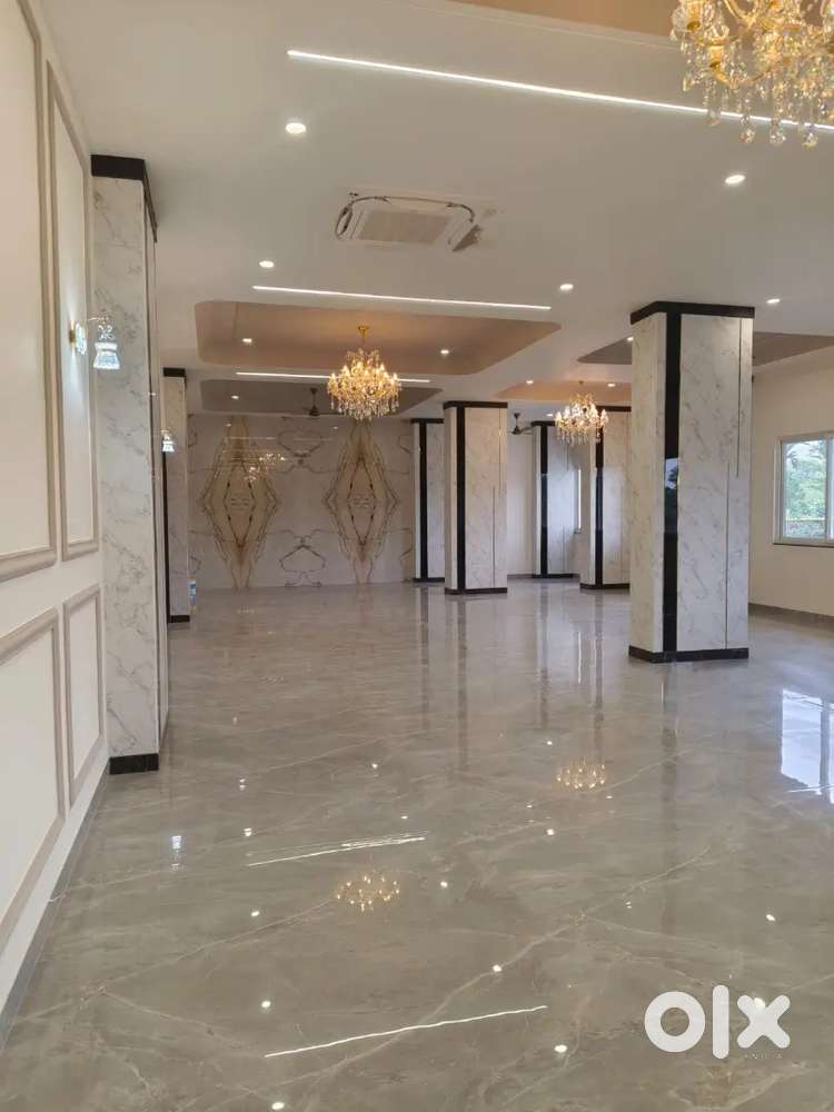 Newly constructed, corner flat