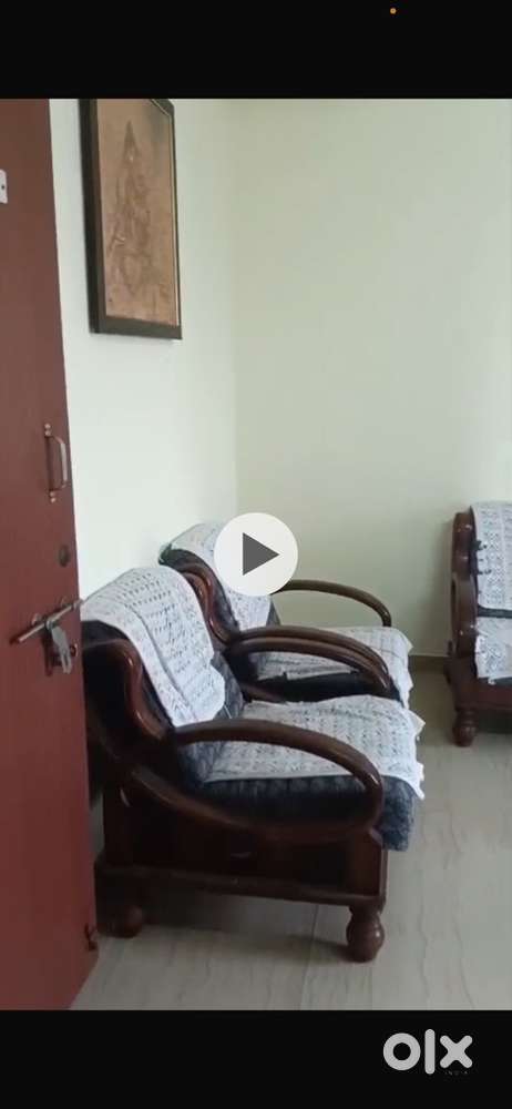 Need roommate for flat