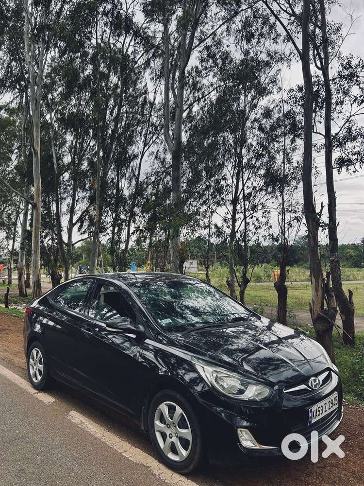 Hyundai Verna 2011 Petrol 79500 Km Driven