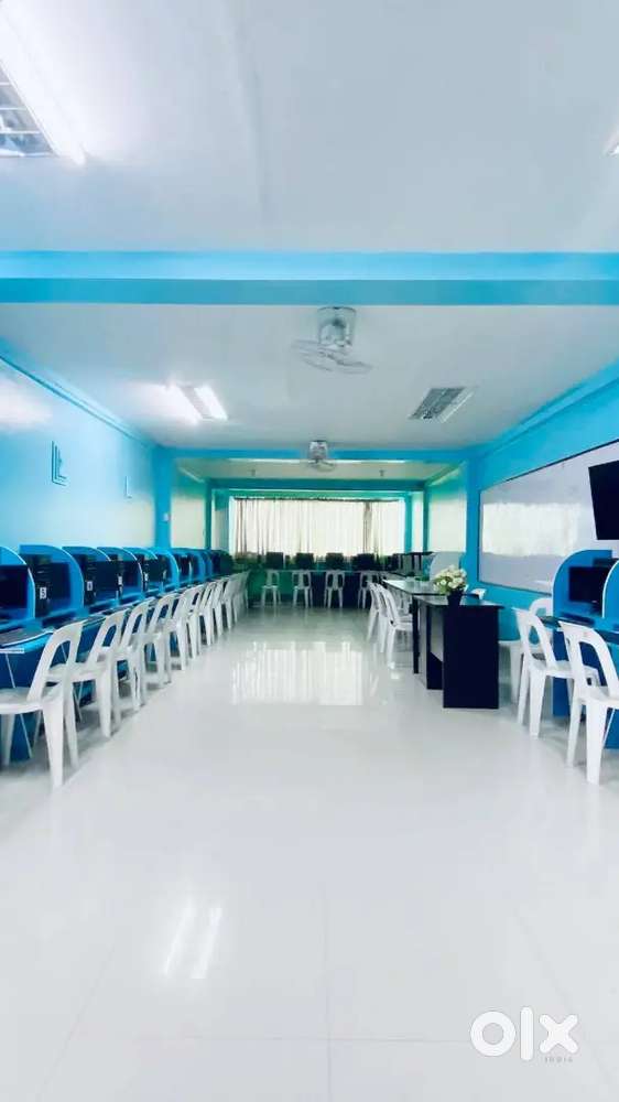 Arjent requirement in office assistant of main faster airlines