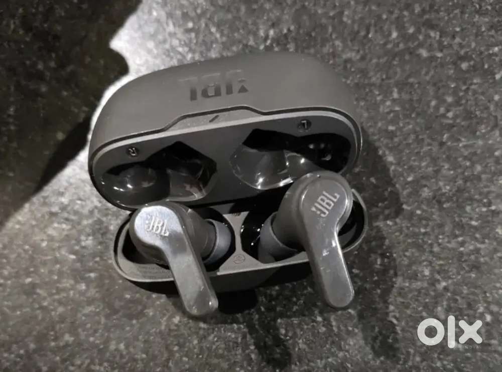 JBL Earbuds